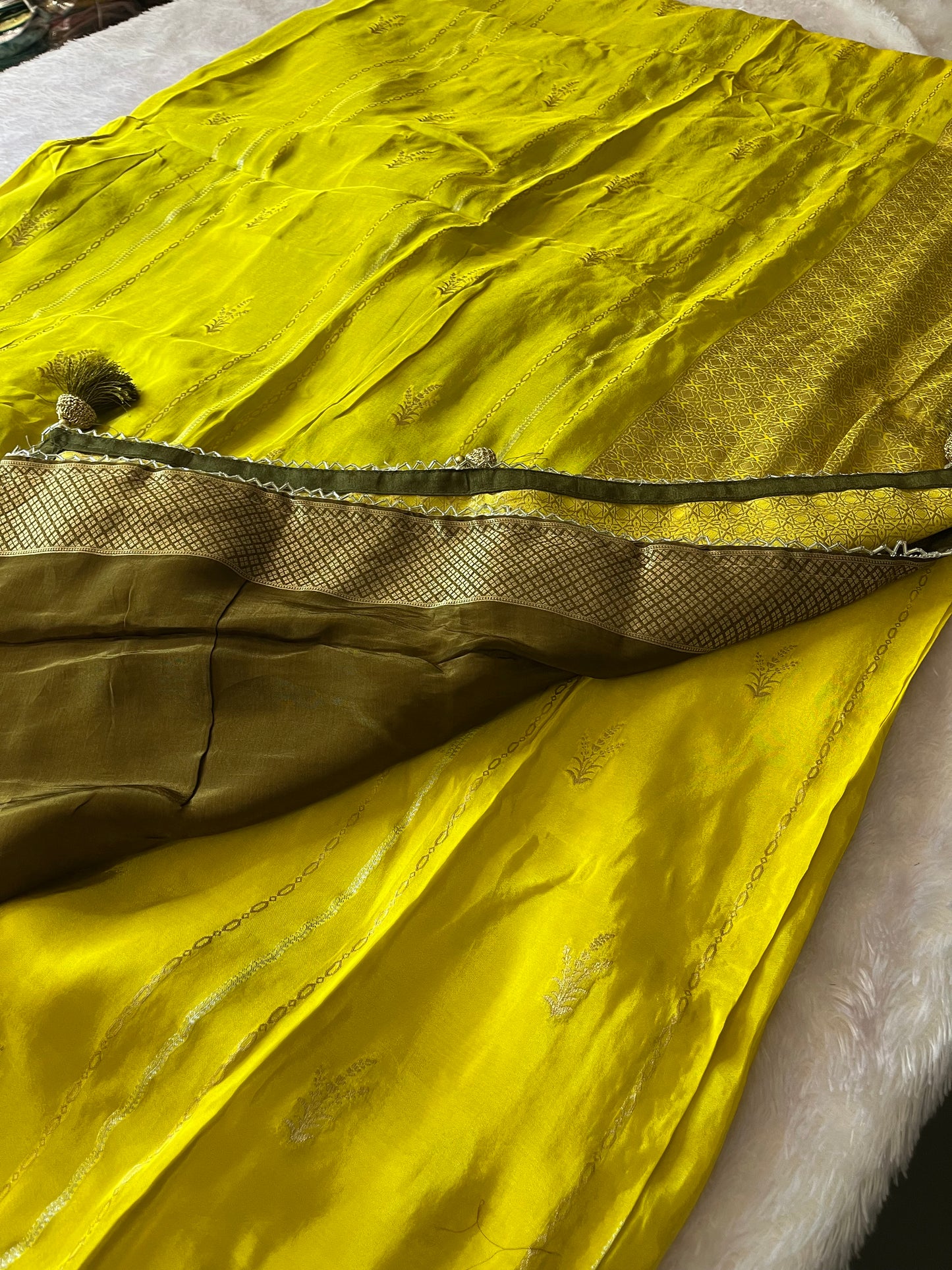 Designer Chinnon Silk CutDana Border