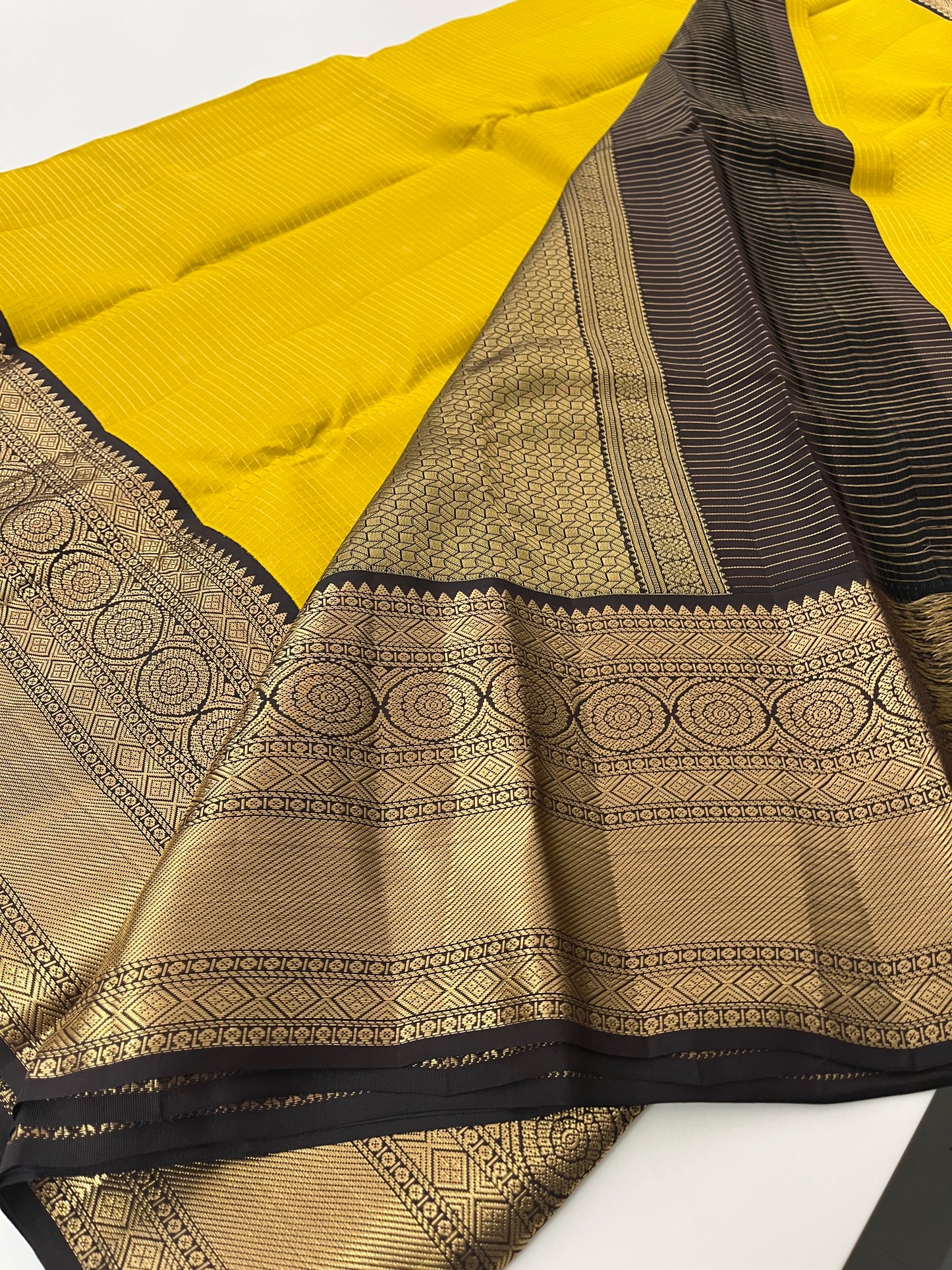 Pure Kanchipuram silk saree with silk mark certified