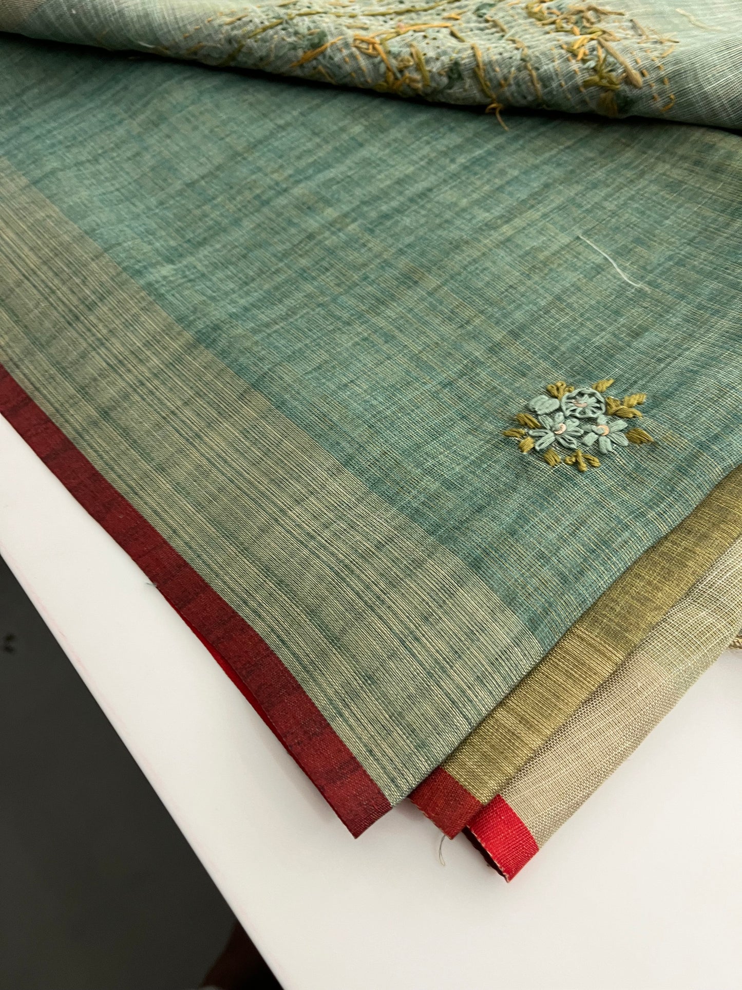 Linen Embroidery Fancy