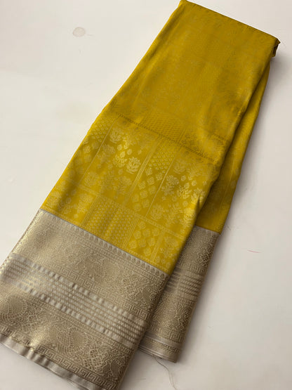 Ju11 Semi Silk
