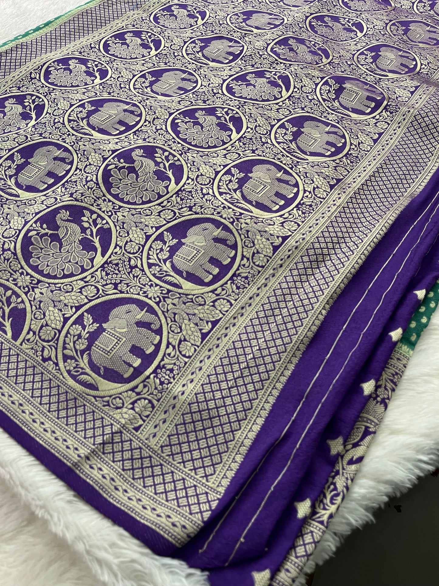 Kaddi Banarsi Small Butties Fancy