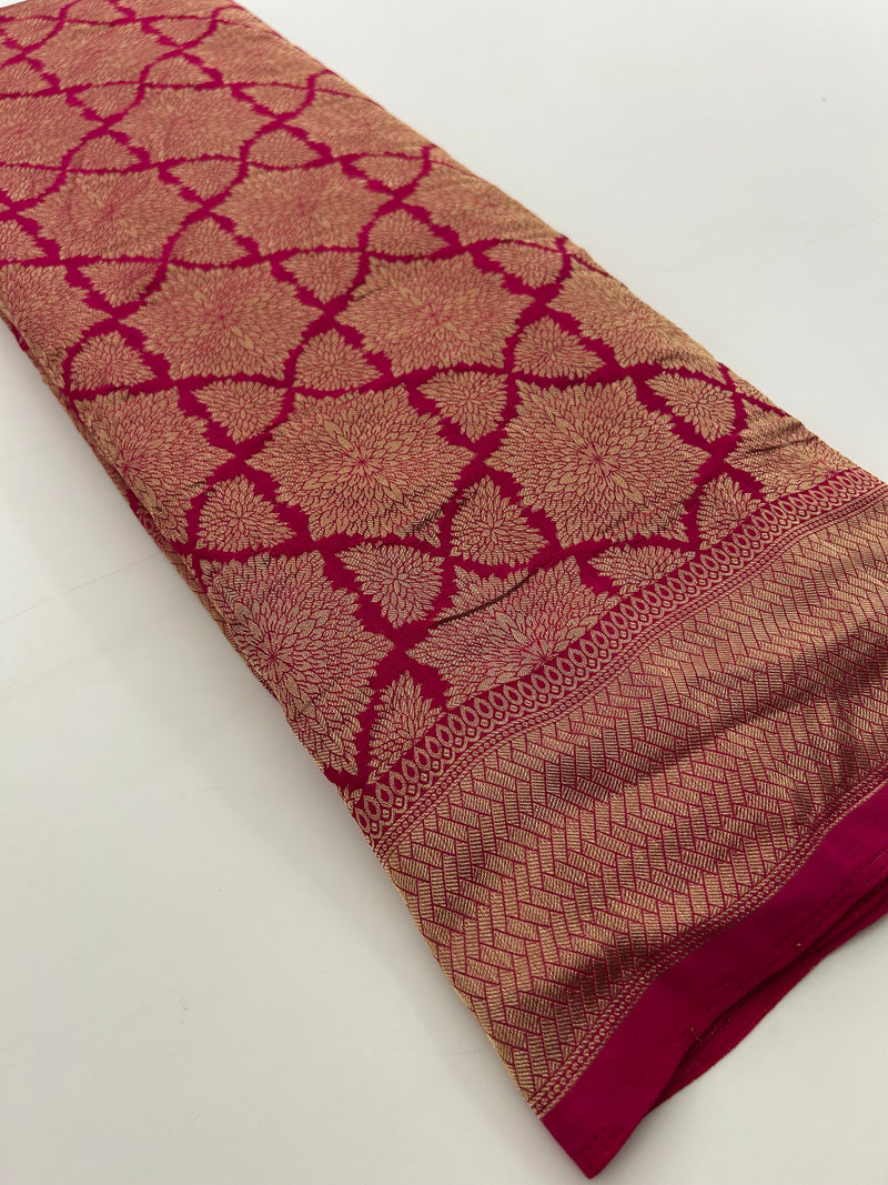 Rich Fancy Georgette Viscose Saree in Pastels and a Dark Shade♥️
Comes with Brocade buttas and butti self blouse ♥️ JU21