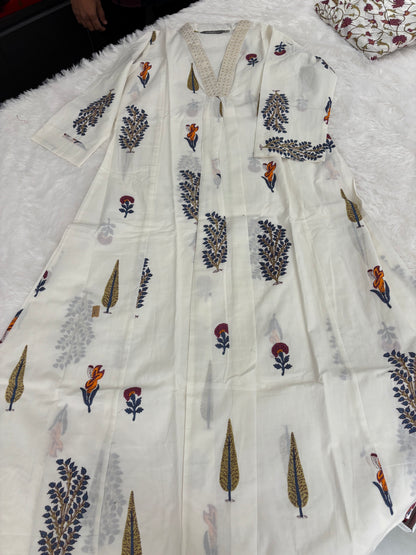White Floral Anarkali Kurti With Plaazo
