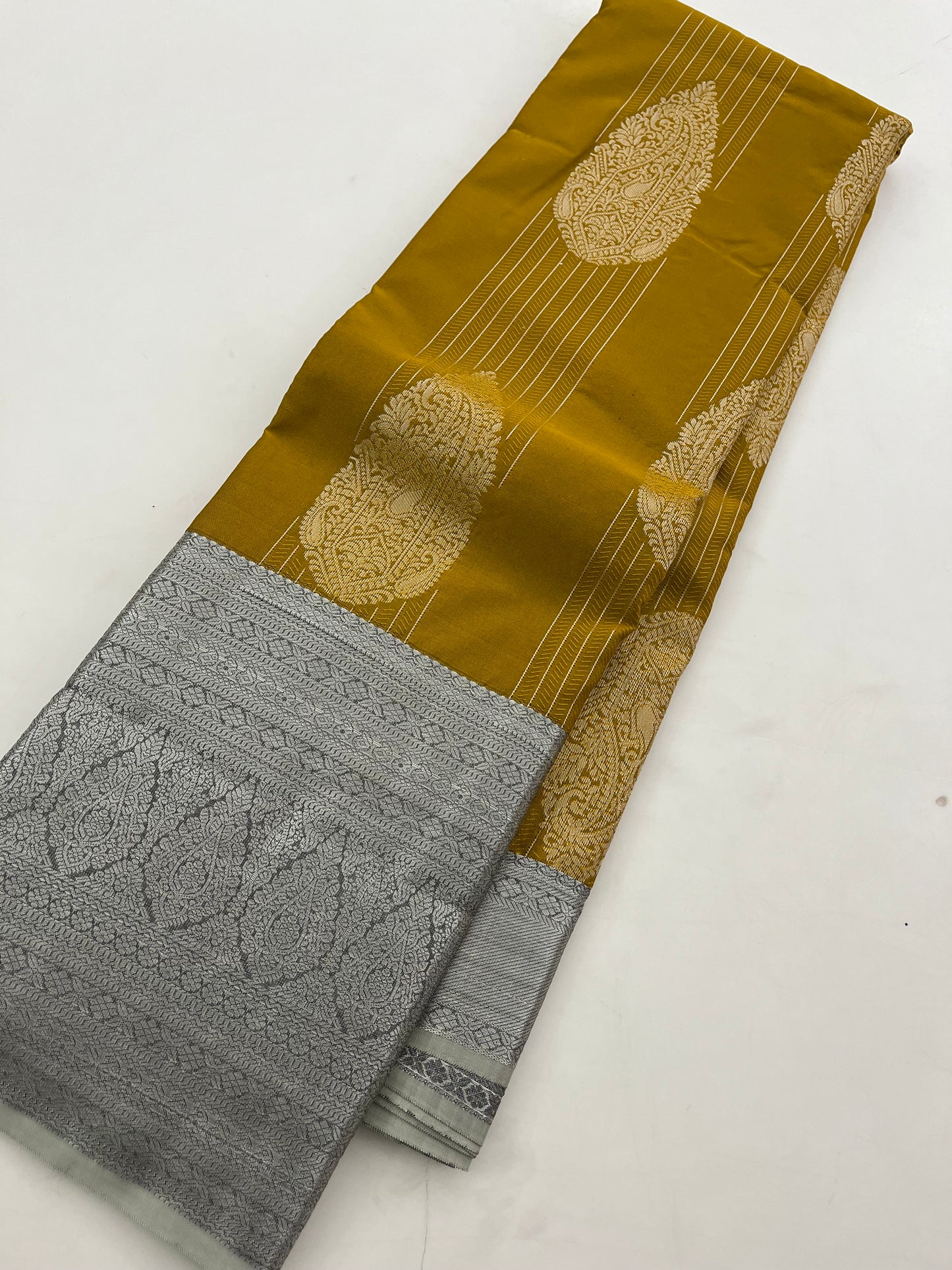 Semi Kanchi  Silk Saree