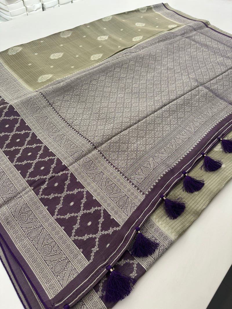 Traditional South Indian Style Crafred Pure Viscose Saree Distinguished by intricate weaving🌹 -JU15