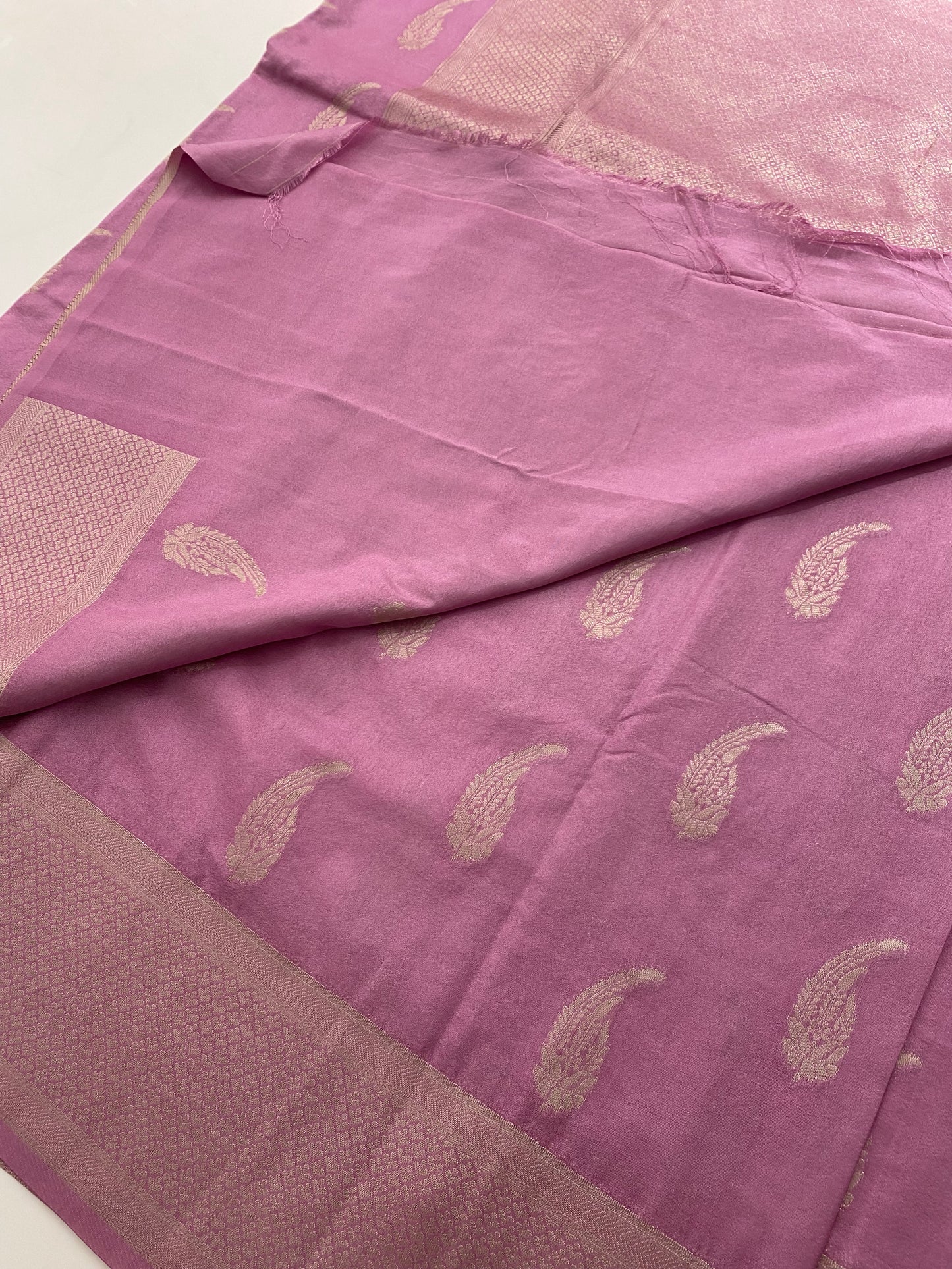 310 Banarasi silky single leaf buttas