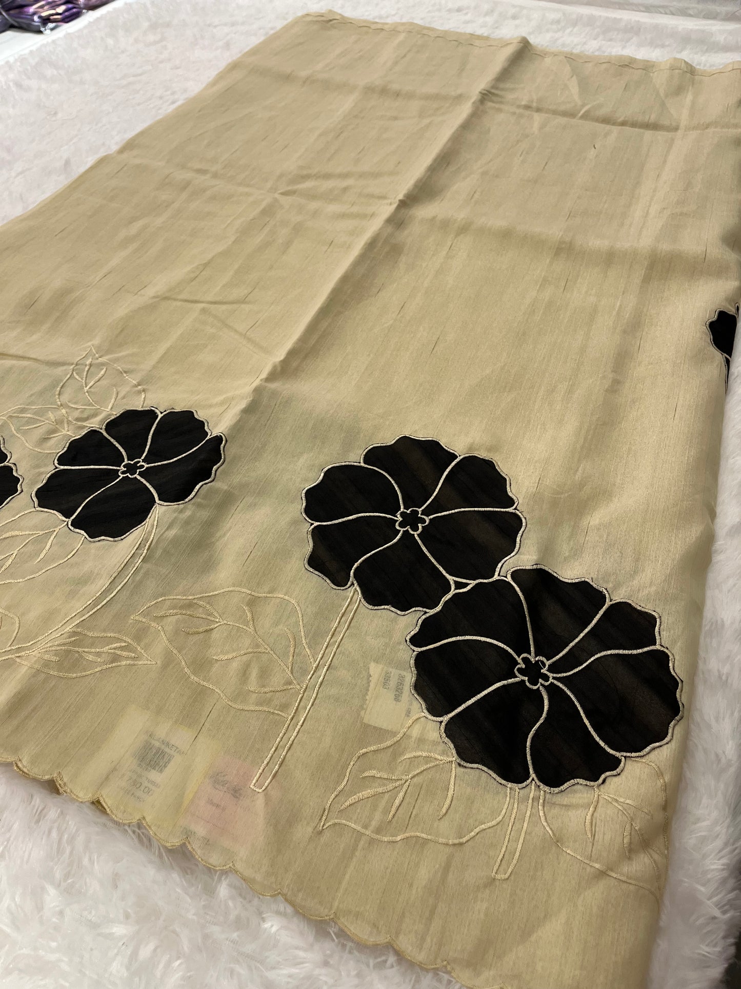 Tussar Appliqué J31