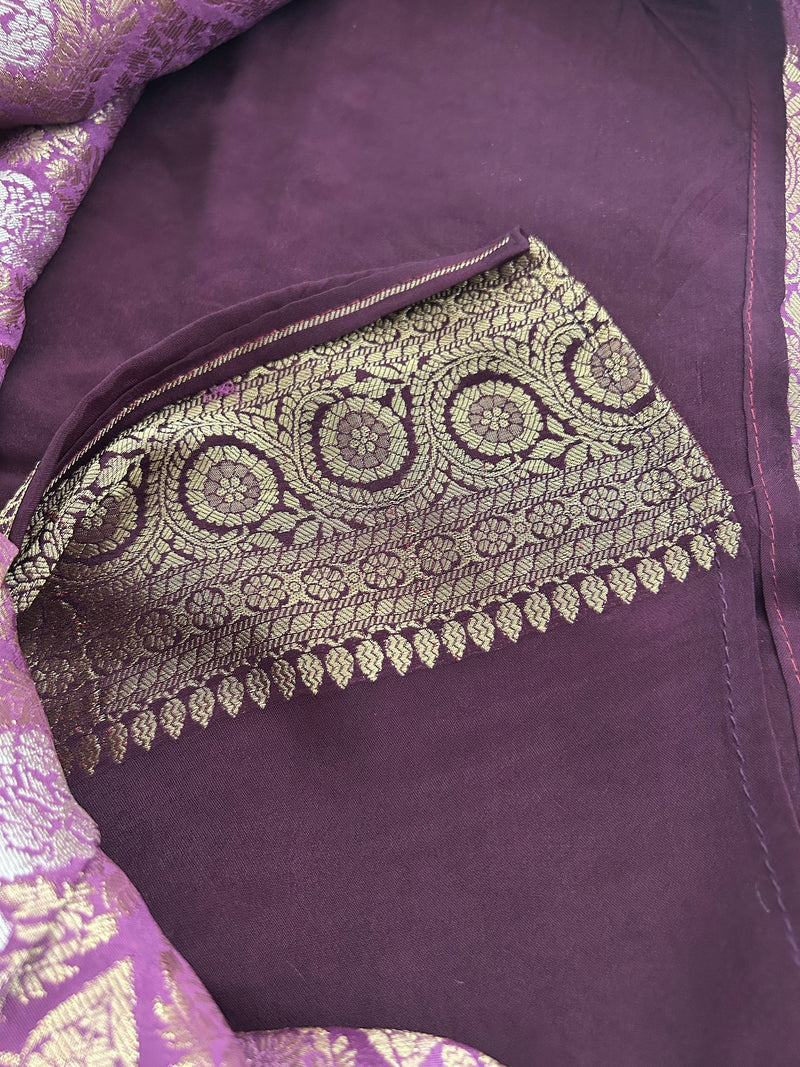 Crape Crush Georgette Sarees in gold and silver finish weaving comes in beautiful 3 Colors and Contrast blouse pieces🌹-JU31