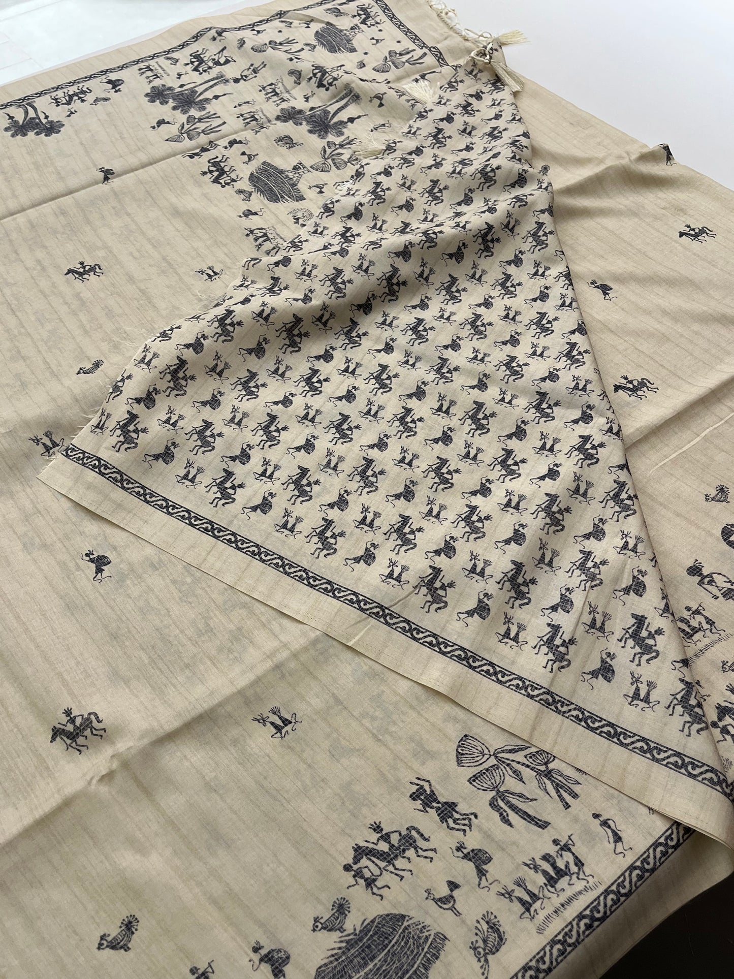 161 TUSSAR LINEN