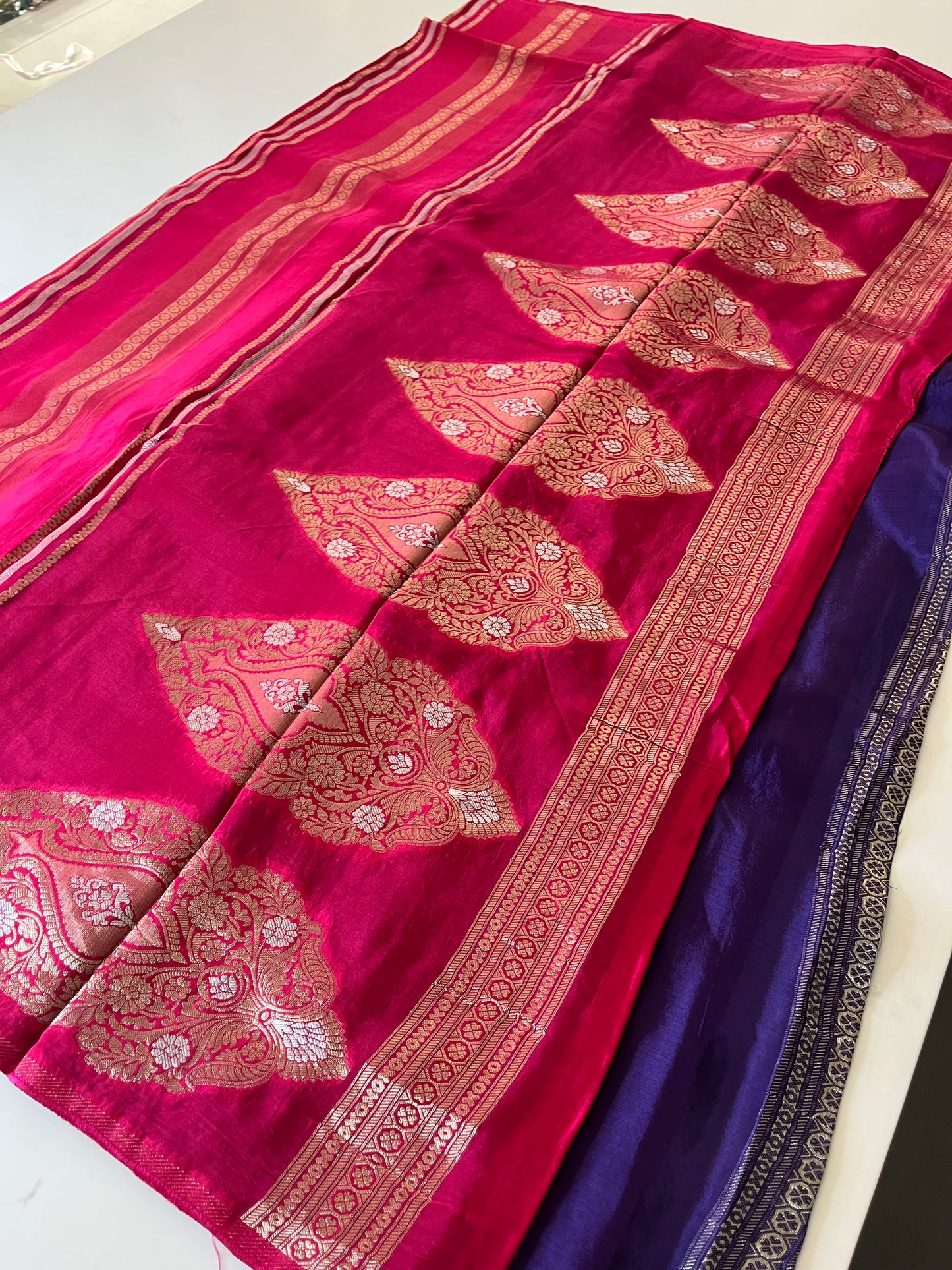 Fancy Chinnon Borderless