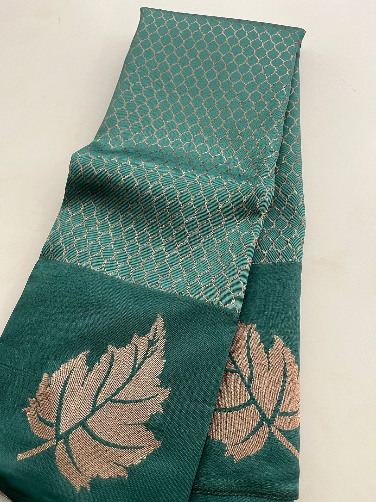 811 Valakalam semi silk