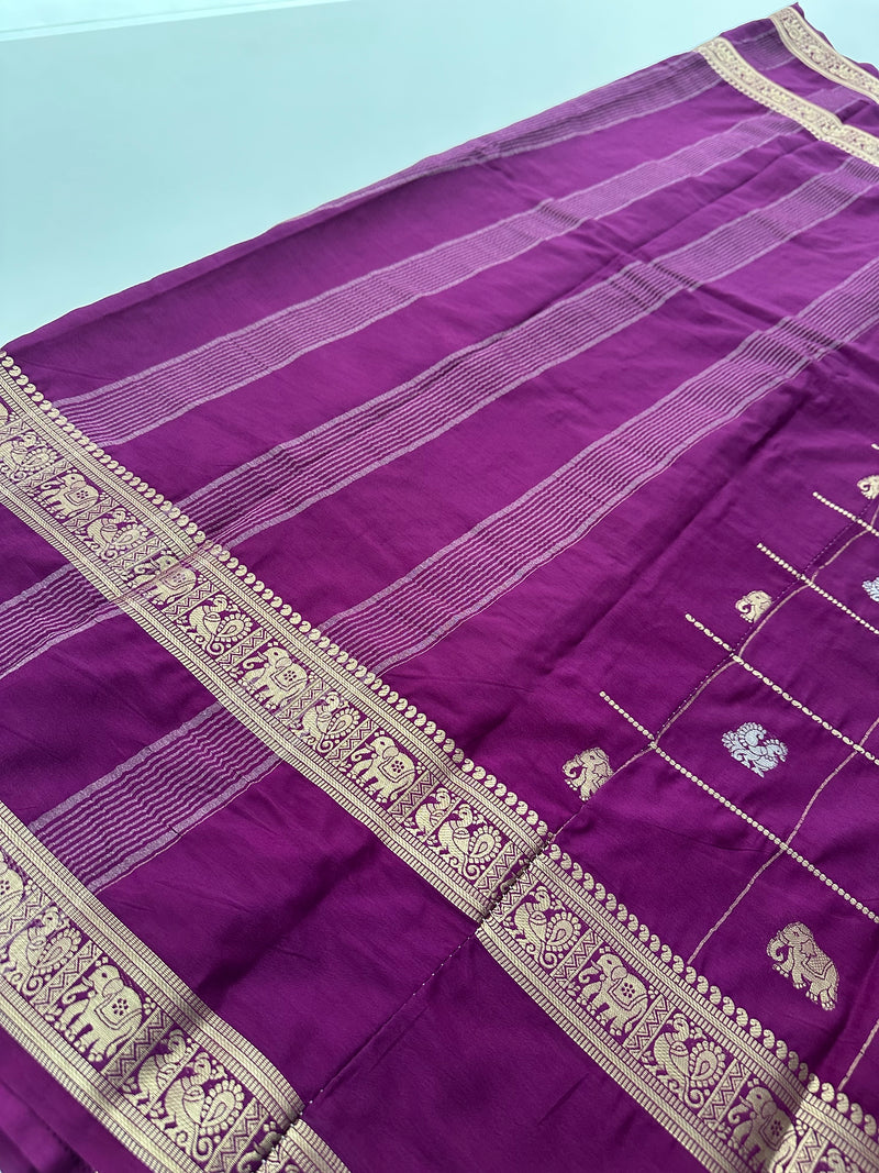 Premium Semi Mysore Silk sarees with silver and gold weavings and contrast blouse piece🌹-AU9