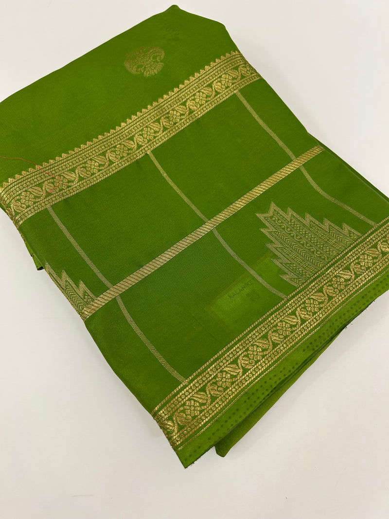 NEW Green and Light Pink Crepe Silk sarees at affordable range and beautiful self matching blouse and brocade style pallu 🌹