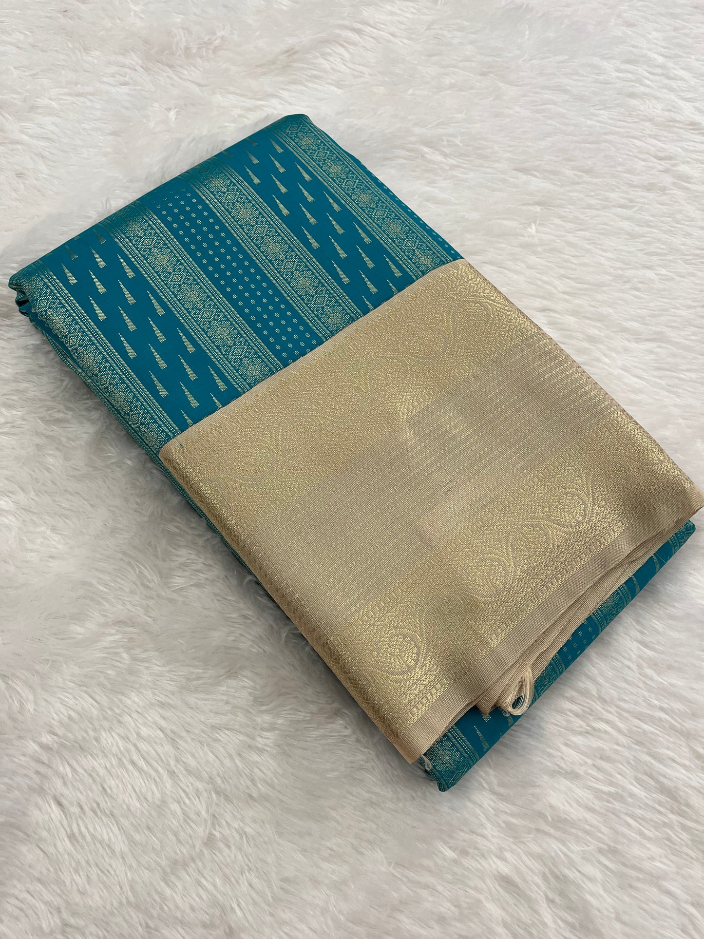 Kanchi  Semi Silk F4