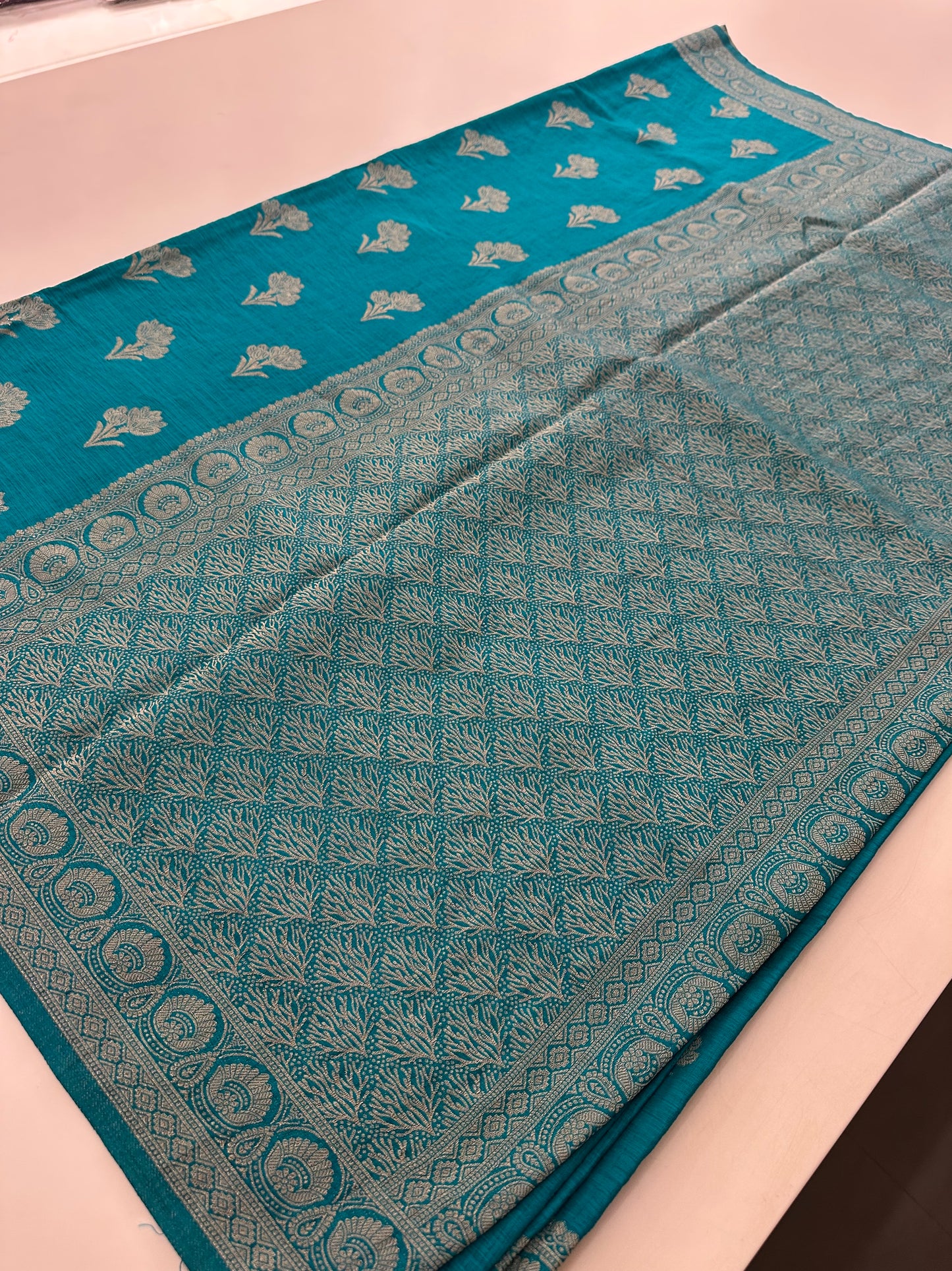 Linen Fancy Heritage-J6