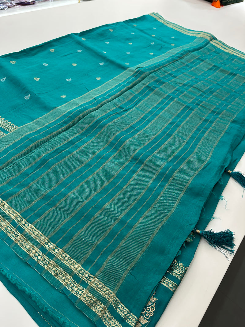 Varmahalaxmi Collections in Kanchi Pattu 🌹
-AU15