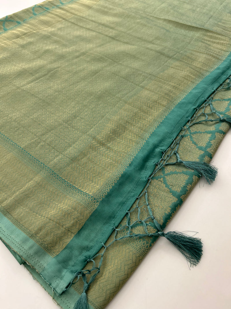 Rich Fancy Georgette Viscose Saree in Pastels and a Dark Shade♥️
Comes with Brocade buttas and butti self blouse ♥️ JU21 (Copy) (Copy) (Copy)