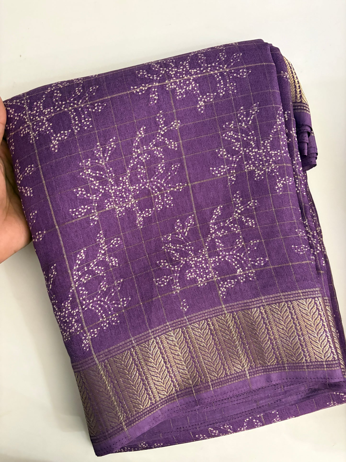 Floral embossed Chiffon Sarees-M104