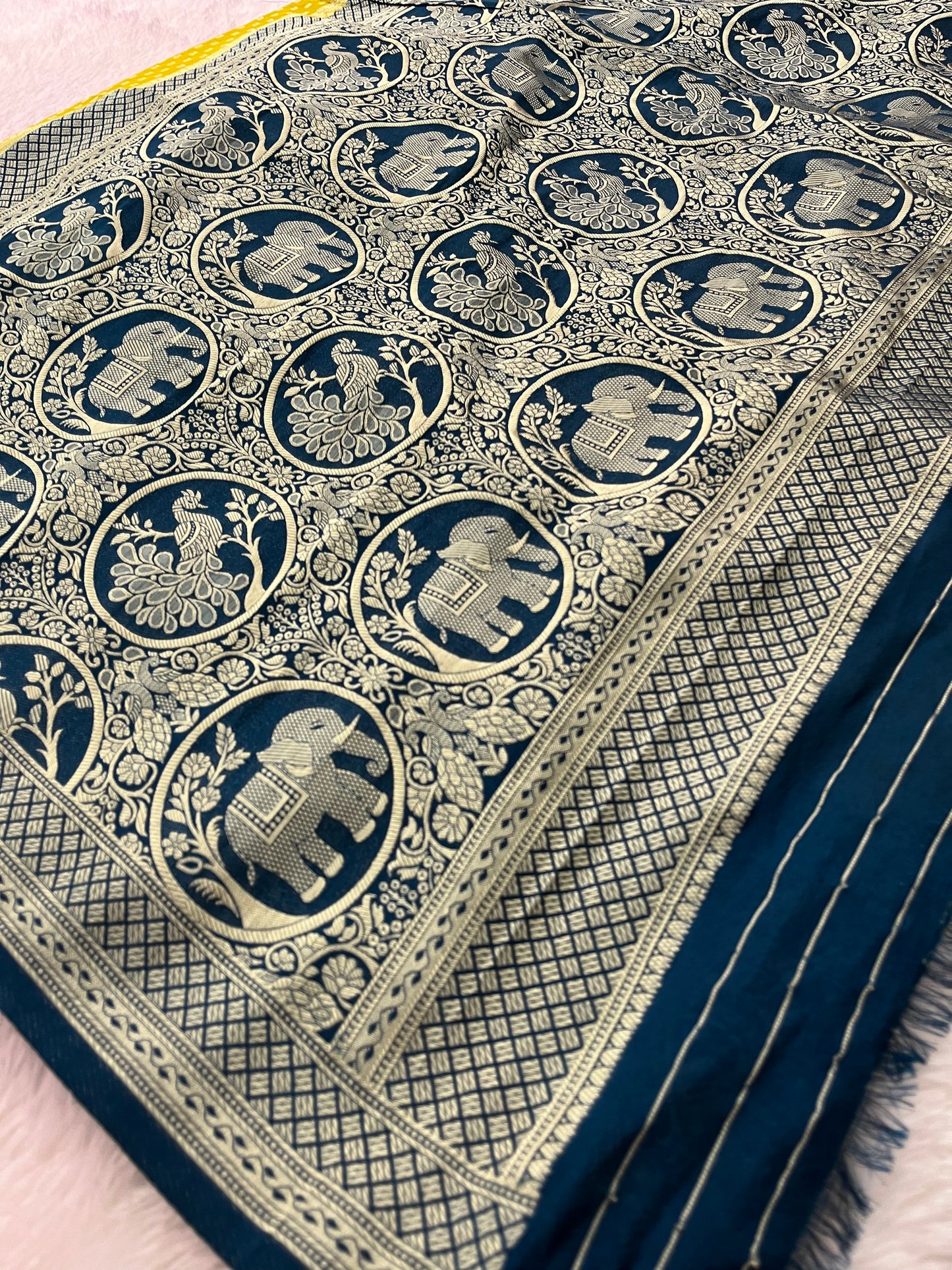 Kaddi Banarsi Small Butties Fancy