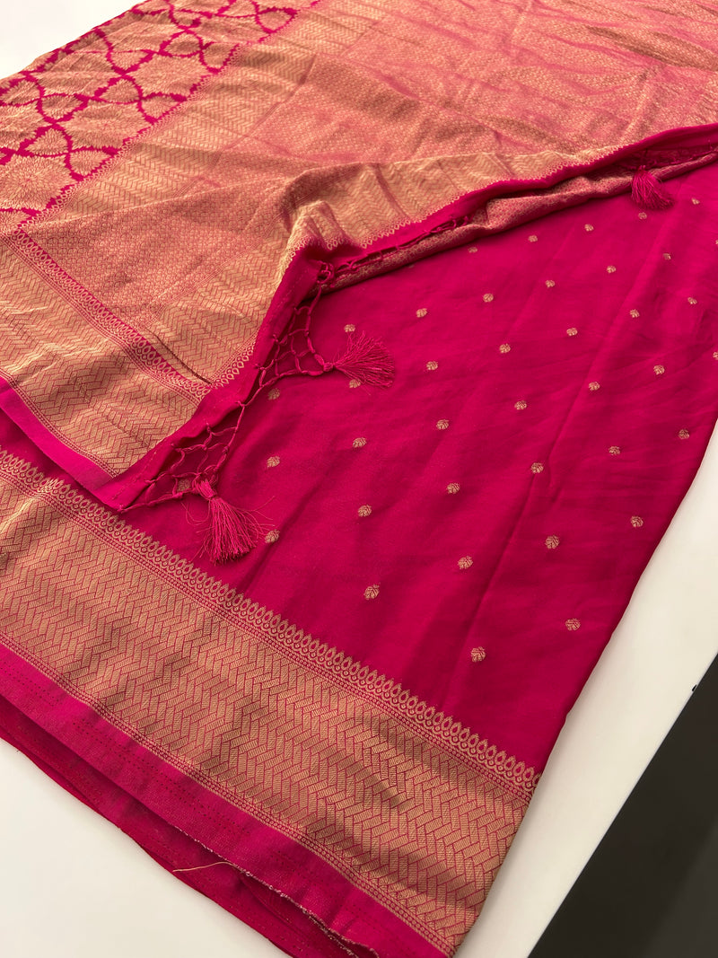 Rich Fancy Georgette Viscose Saree in Pastels and a Dark Shade♥️
Comes with Brocade buttas and butti self blouse ♥️ JU21