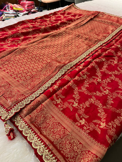 Banarasi Brocade Fancy scallop Border