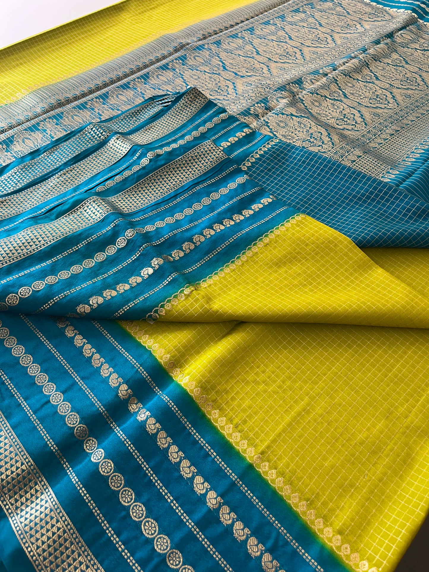 Crape Banarasi Checks Contrast