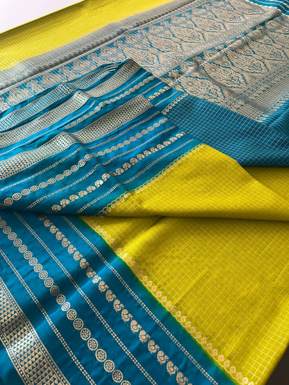 Crape Banarasi Checks Contrast