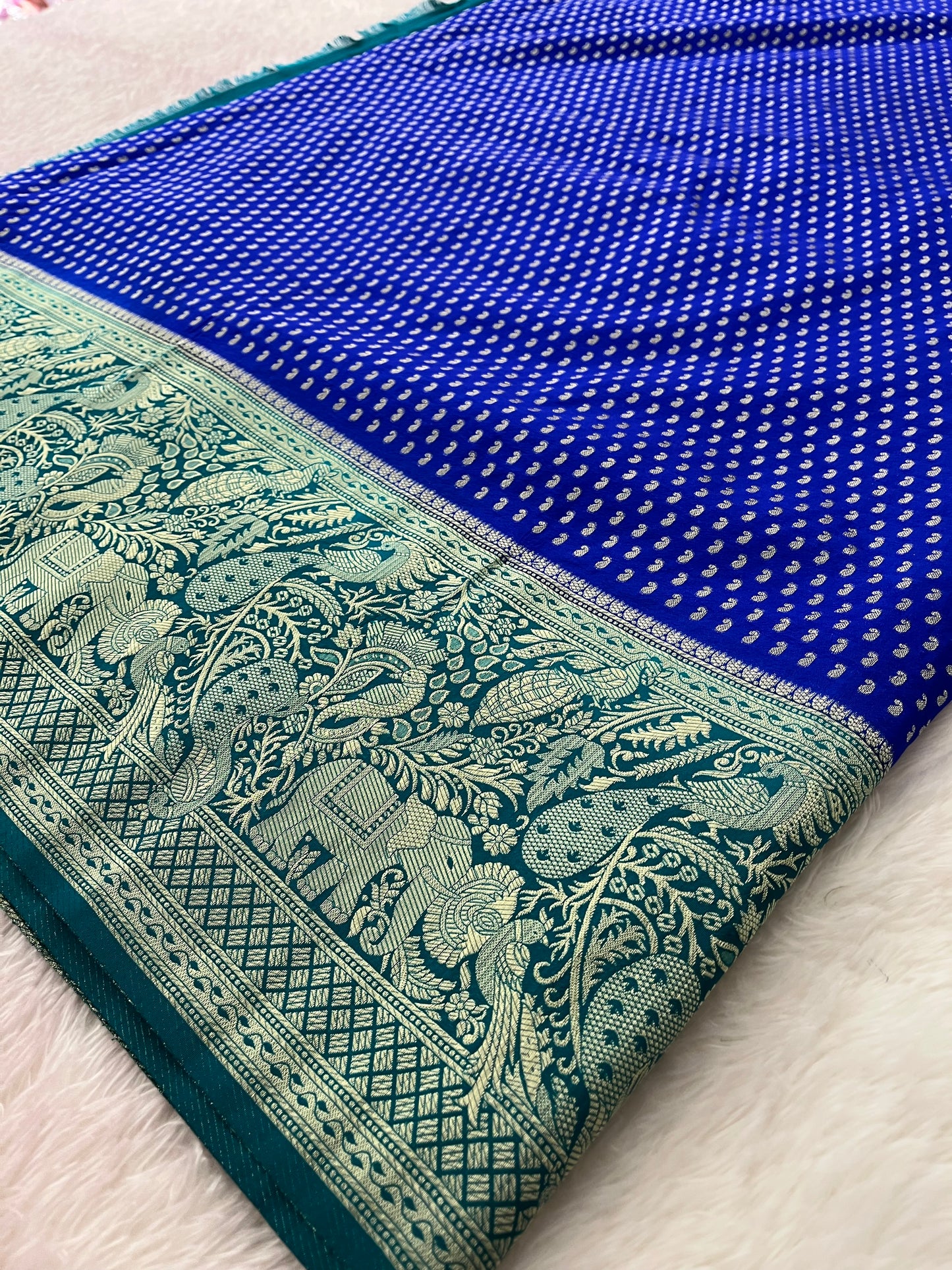 Kaddi Banarsi Small Butties Fancy