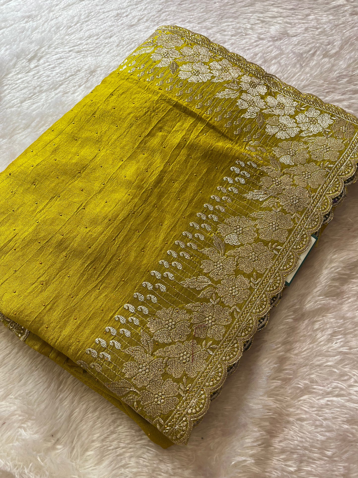 Scallop borde Fancy saree