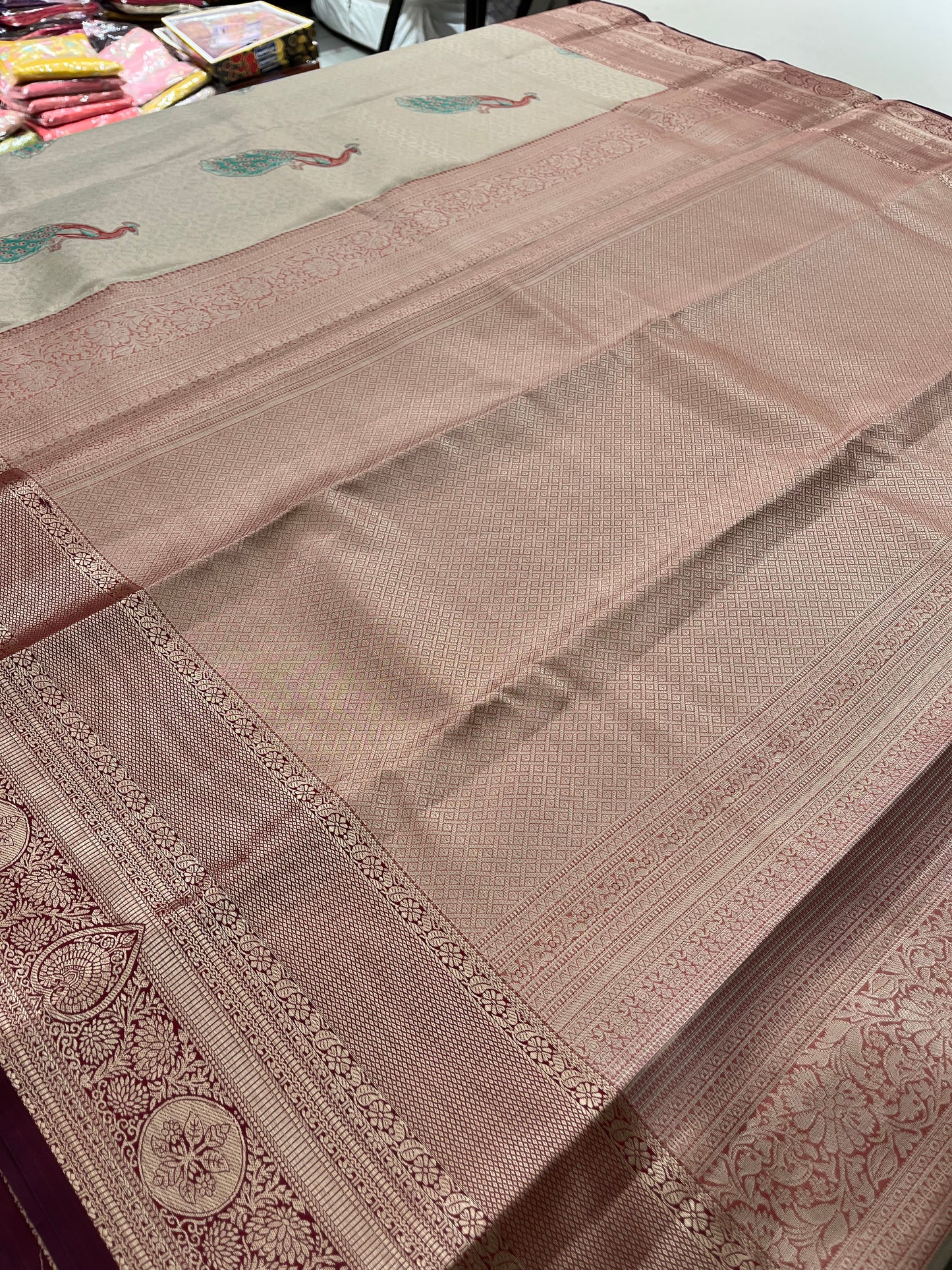 Kanchi semi Pattu
