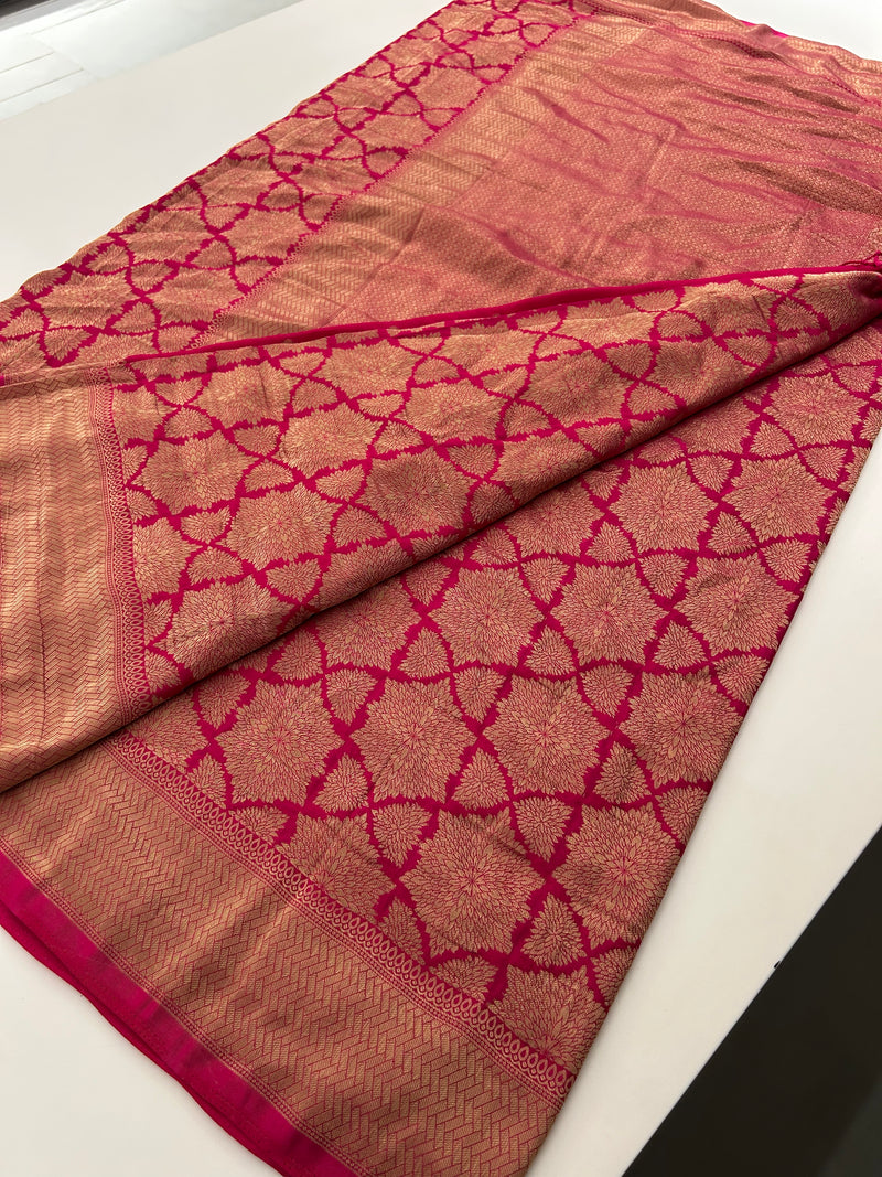 Rich Fancy Georgette Viscose Saree in Pastels and a Dark Shade♥️
Comes with Brocade buttas and butti self blouse ♥️ JU21