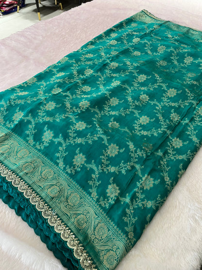 Banarasi Brocade Fancy scallop Border