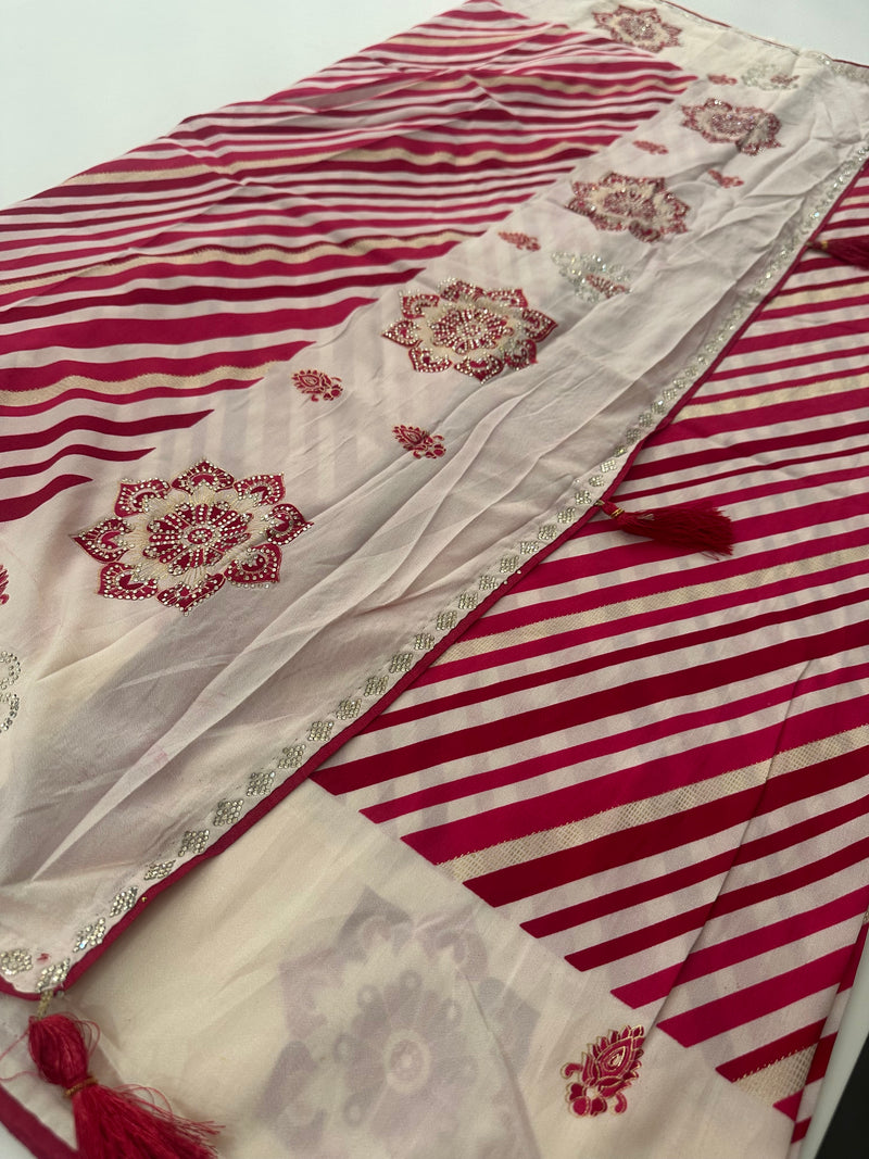 Lehariya Design with stone border crape chiffon premium sarees🌹-JU25