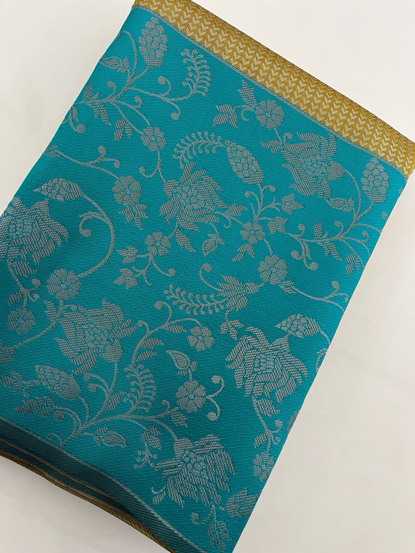 312 Valkalam Semi silk