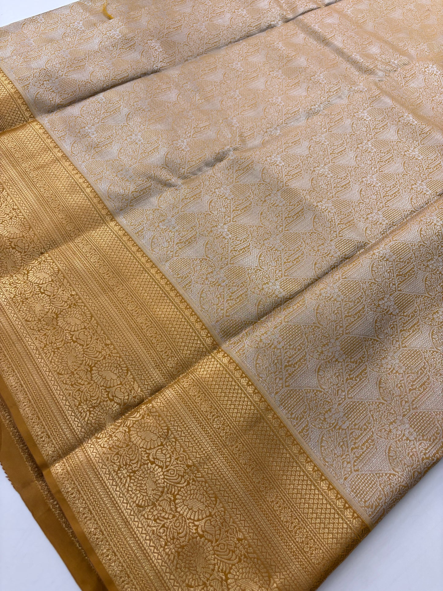 Tissue semi silk