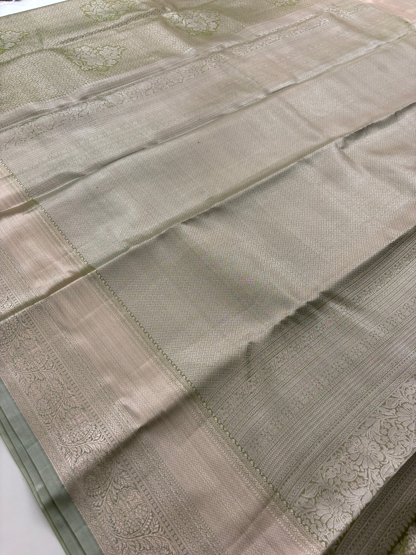 Tissue semi silk