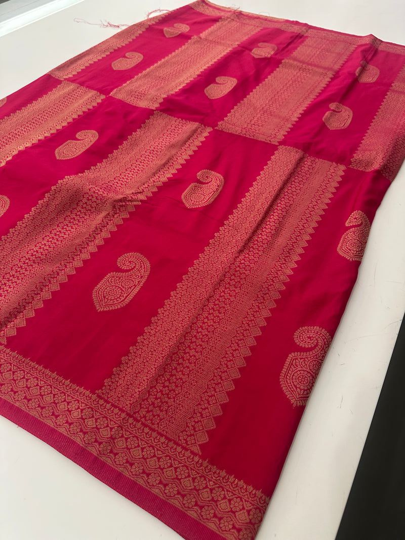Banarsi Crape Fancy 🌹-AU6