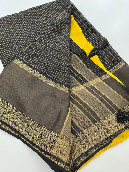 Ju 12 Banarasi Crepe