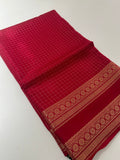 Banarasi crêpe sarees with contrast blouse piece🌹 comes in rich border and small Checks -AU6