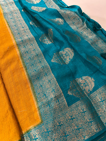 Golden yellow X sapphire blue plain crush Georgette saree with contrast combination-DC16