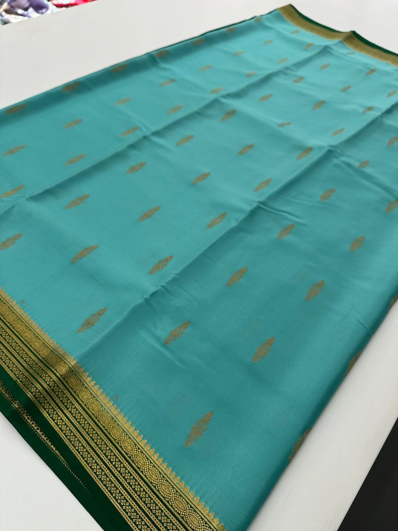 Turquoise x Bottle Green 120 GSM Mysore Crepe Silk Saree - AU8