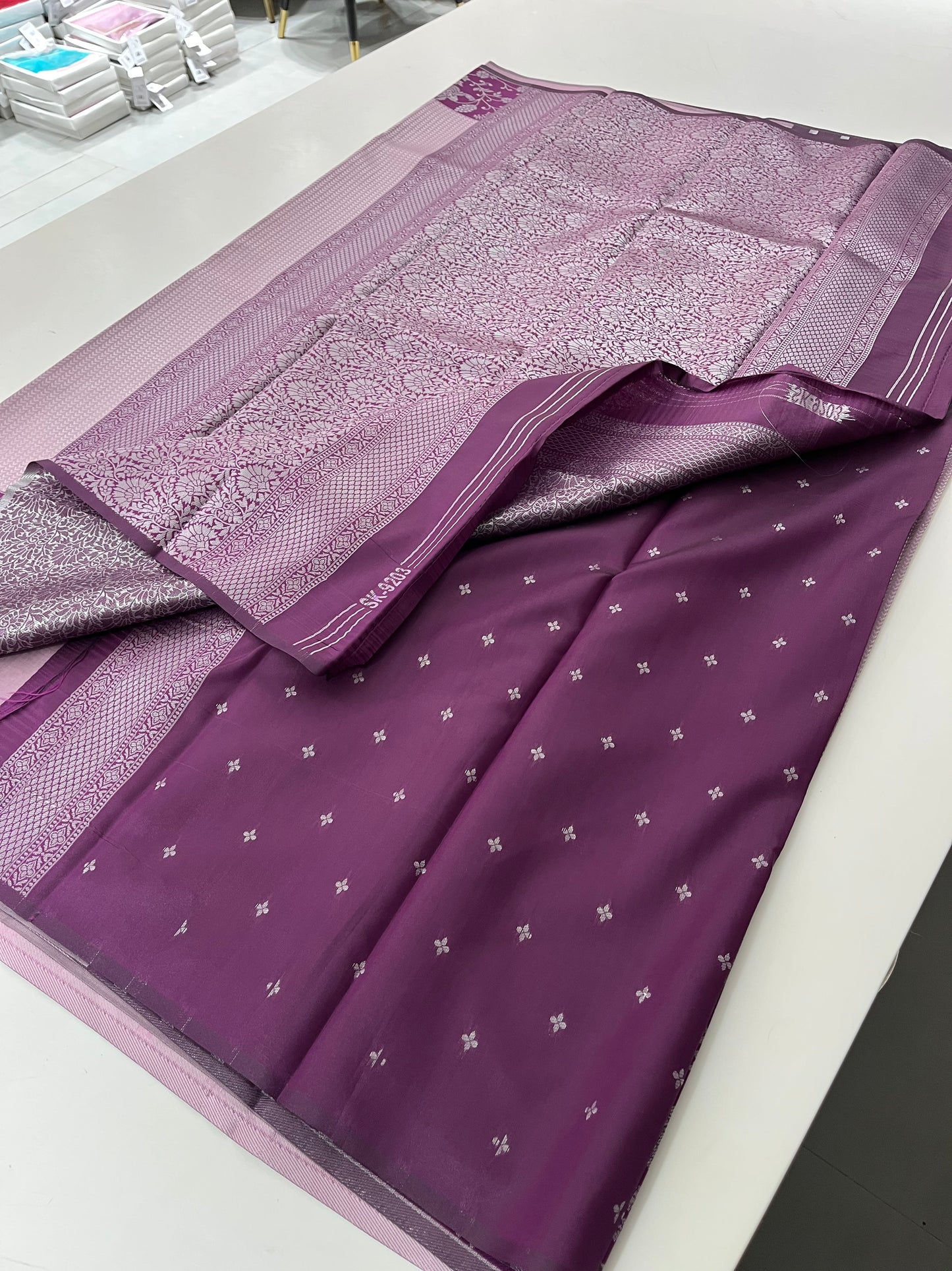 710 Valkalam Silk/Semi Silk