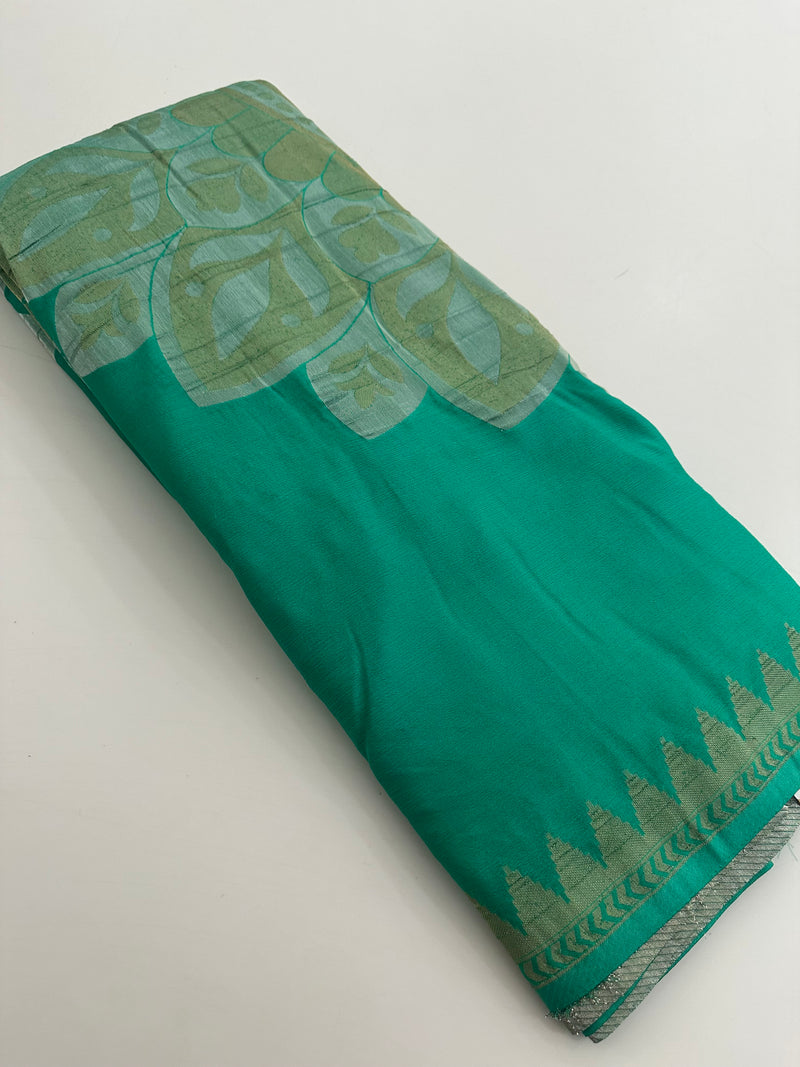 🌹Beautiful Soft Georgette Sarees,, Centric Weaving Big Floral Buttas all over,, self blouse with butties 🌹 JU27