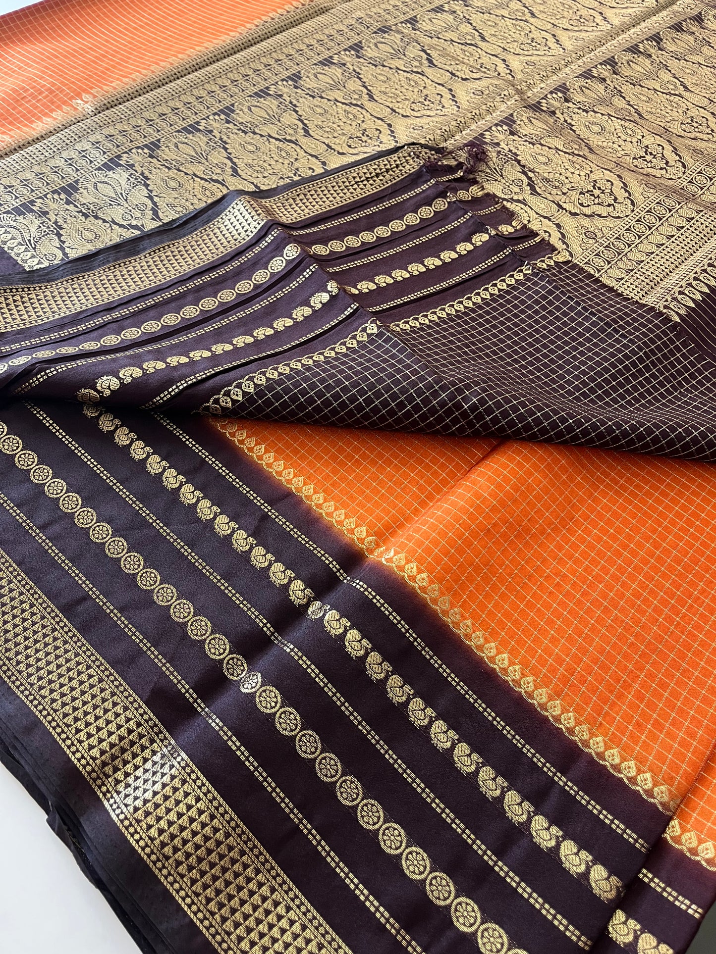 Crape Banarasi Checks Contrast