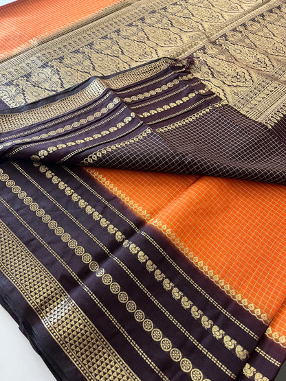 Crape Banarasi Checks Contrast