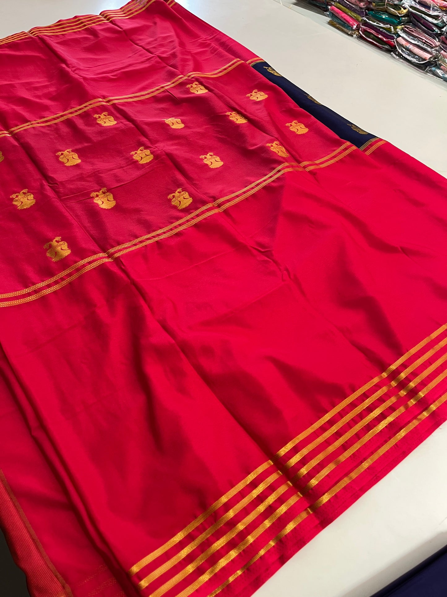 Vajra Silk Super Flowly