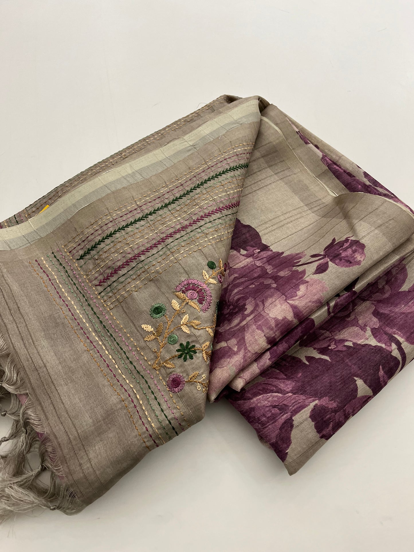 Linen Embroidery Fancy