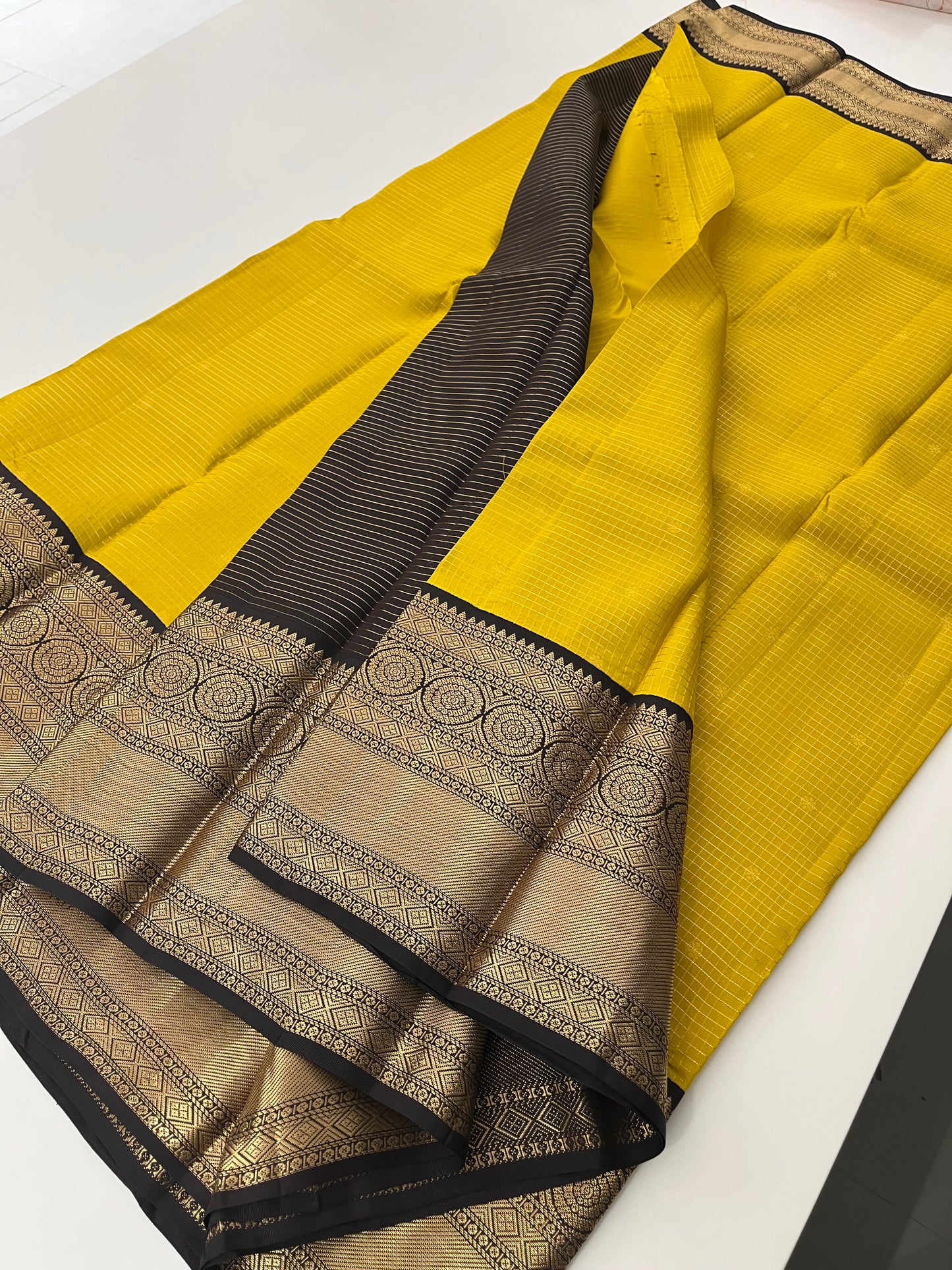 Pure Kanchipuram silk saree with silk mark certified