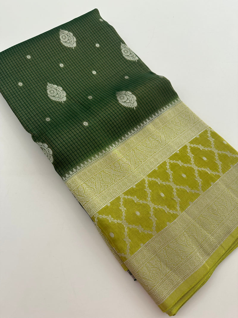 Traditional South Indian Style Crafred Pure Viscose Saree Distinguished by intricate weaving🌹
-JU15