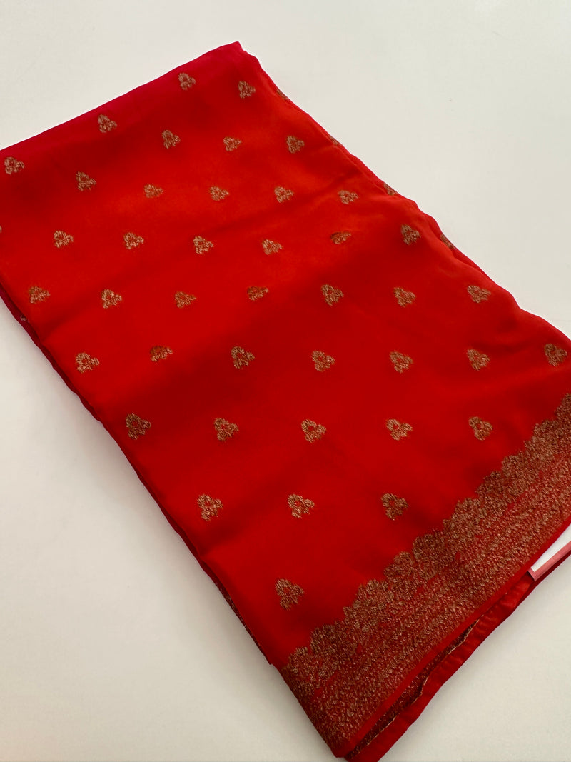 Dyed Crape Saree weaving, Butta, and weaving border🌹-AU2